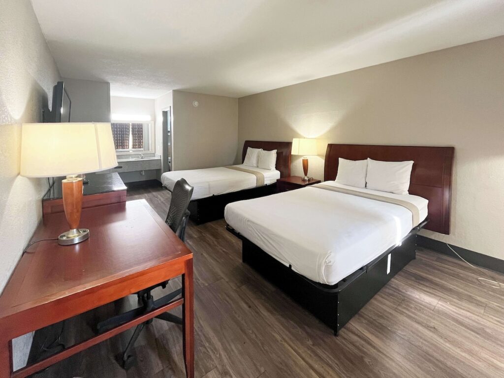 Motel 6 Raleigh, NC  Downtown South - Image 3